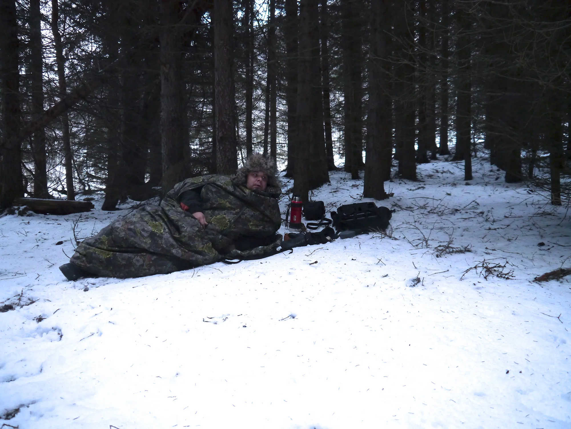 Jervenduken er bra hjelpemiddel om du skal trene på frisøk og sitte ute i skogen i 4-5 timer.
